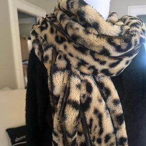 Vintage Faux Fur Leopard Animal Brown Black Print Scarf Capelet Wrap Size OS